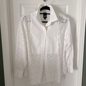 Gap combo lace and cotton dress shirt/blouse.